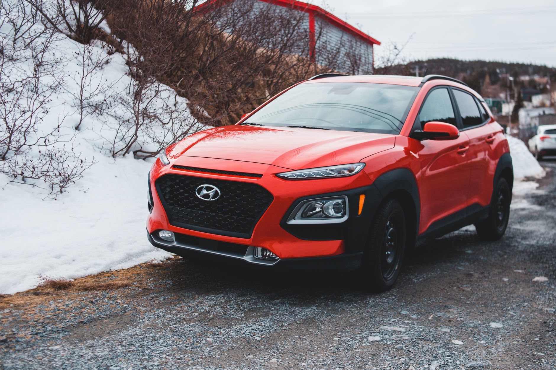 Hyundai Kona: hybryda czy benzyna 1.0 T-GDI – co lepiej sprawdzi się w mieście i trasie?